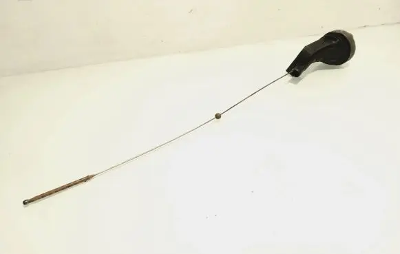 Nissan X-Trail T31 Oil level dip stick 8200825703 8200825706