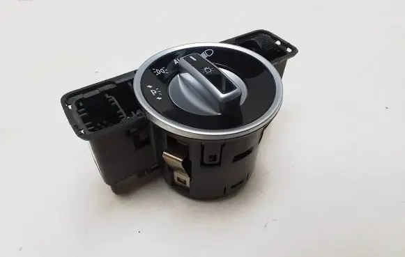 Mercedes-Benz C W204 Light switch A2049053103 10091543