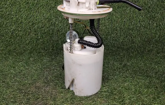 Hyundai i20 (PB PBT) In-tank fuel pump 311101J000
