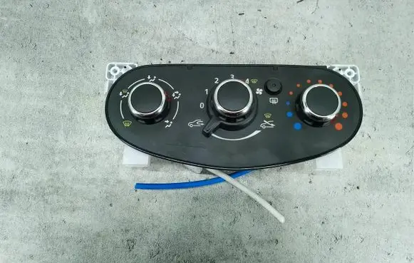 Dacia Duster Climate control/heater control trim 