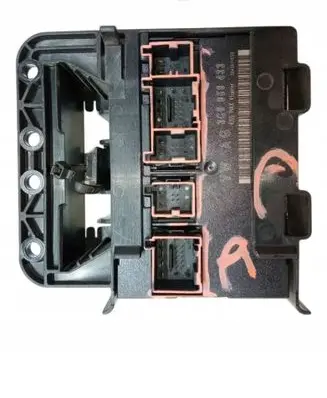 Volkswagen PASSAT B6 Central body control module 3C0959433