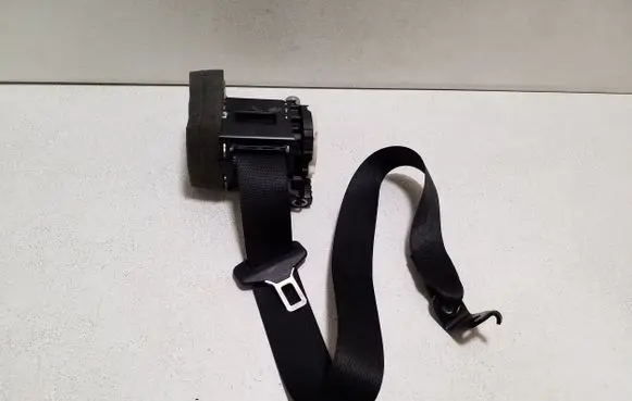 Mercedes-Benz CLS C218 X218 Rear seatbelt A2188600985