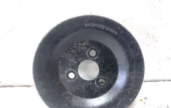 Mercedes-Benz Sprinter W906 Power steering pump pulley A6042350010