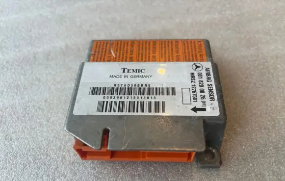 Mercedes-Benz E W210 Airbag control unit/module 0018200026 12767501