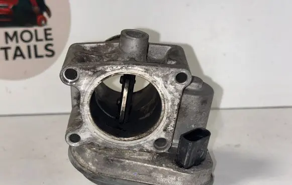 Opel Astra H Throttle valve 8973002310