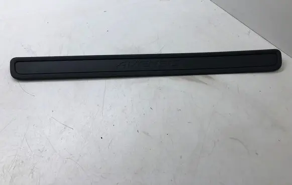 Toyota Avensis T270 Front sill trim cover 6791205040