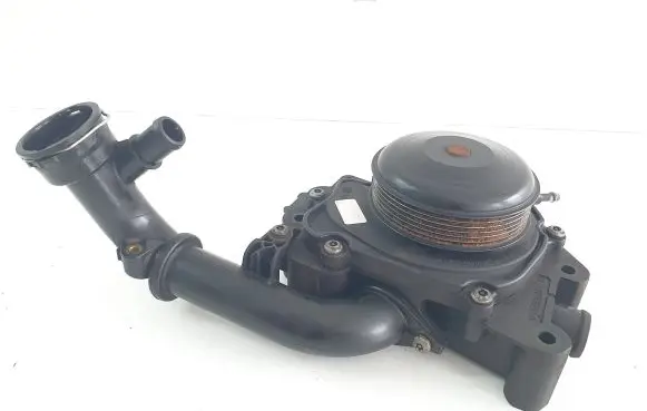 Mercedes-Benz E W212 Water pump A6512006301 11331173