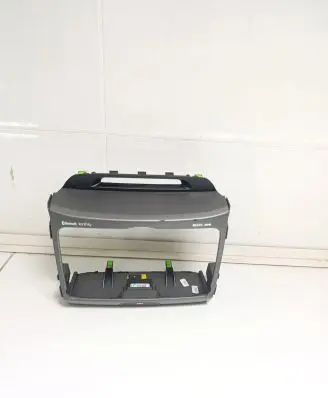 KIA Sportage Radio/GPS head unit trim 847403U055