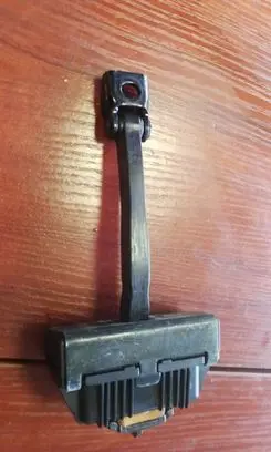 BMW 5 E60 E61 Front door check strap stopper 7176804