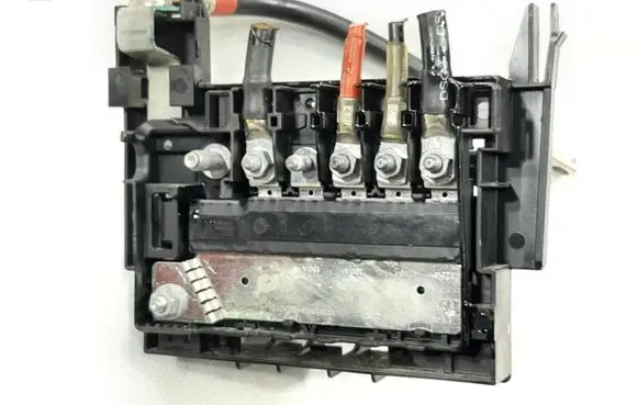 Volkswagen Crafter Fuse box set 7C0915345A