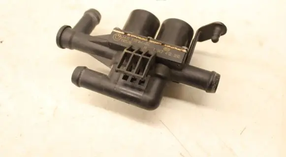 BMW 7 F01 F02 F03 F04 Coolant heater control valve 9119164
