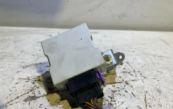 Toyota Avensis T250 Window wiper relay 8594005020 T0Y0TA 150695