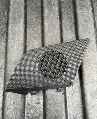 Side speaker trim/cover