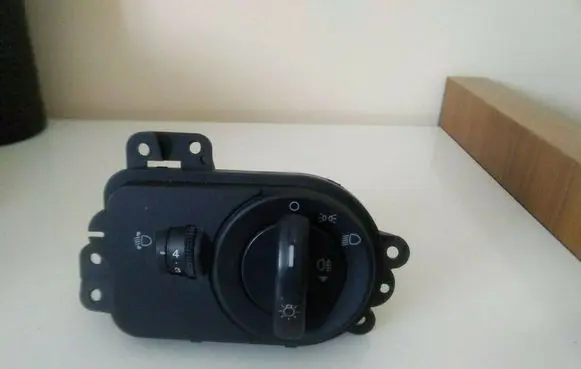 Ford Fiesta Light switch 2S6T13A024BB