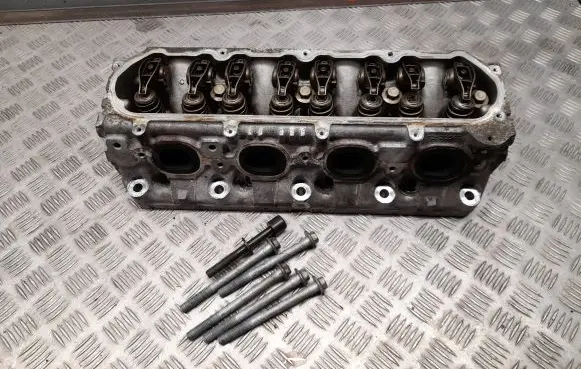 Chevrolet Camaro Engine head 12620549
