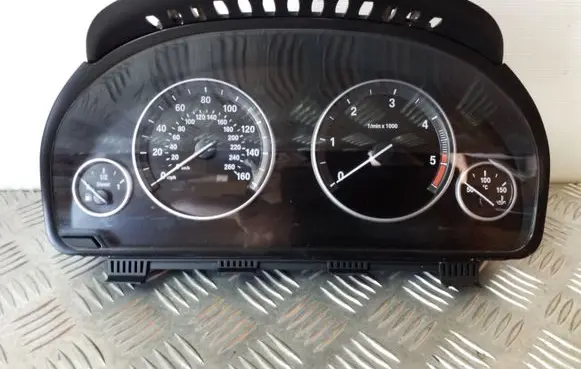 BMW 5 F10 F11 Speedometer (instrument cluster) 9265181 25811511 2207054