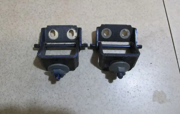 Ford Fiesta Tailgate/trunk/boot hinge