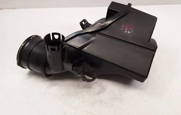 BMW 2 F22 F23 Intake resonator 13718573994 13718479958 8573994