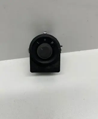 Opel Insignia A Wing mirror switch 13271827 211723