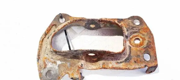 Volkswagen PASSAT B6 Bracket in trunk/boot