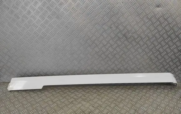 Mercedes-Benz Vito Viano W447 Sliding door rail trim A4476900370
