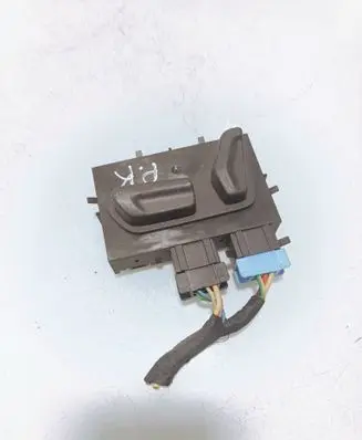 Peugeot RCZ Seat control module 700129270102P YM40600577 10016576