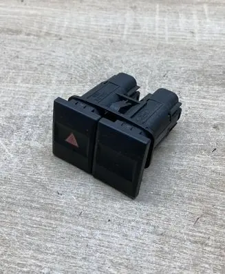 Ford Mondeo Mk III Hazard light switch 1S7T13A350BD