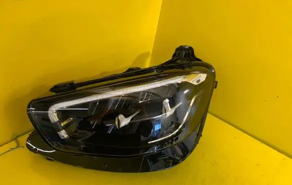 Mercedes-Benz E AMG W213 Headlight/headlamp A2139069109