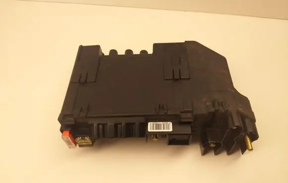 Mercedes-Benz S W221 Fuse box set 2215400850