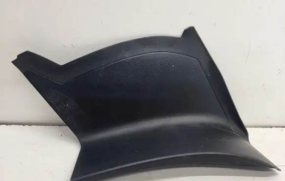 Porsche Macan (95B) Rear/tail light trim molding 95B945309F