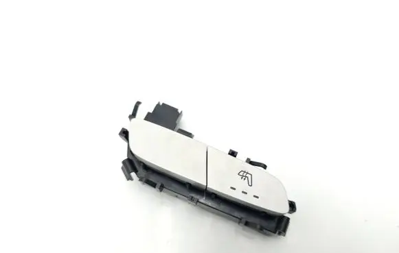 Mercedes-Benz C W205 Seat heating switch A2139057302