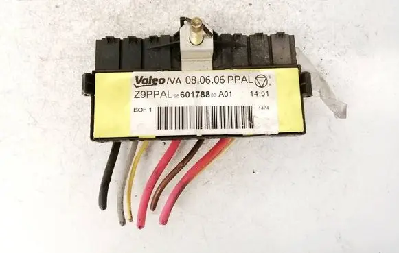 Peugeot 607 Fuse box set 9660178880