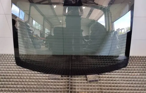 Renault Talisman Rear windscreen/windshield window