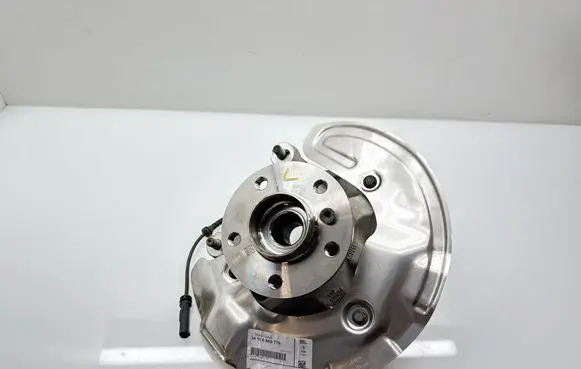 BMW 1 F40 Front wheel hub 6876645 3452685076502 34106869779