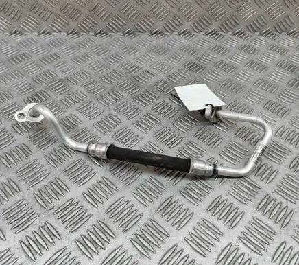 Volvo XC90 Air conditioning (A/C) pipe/hose 31390896