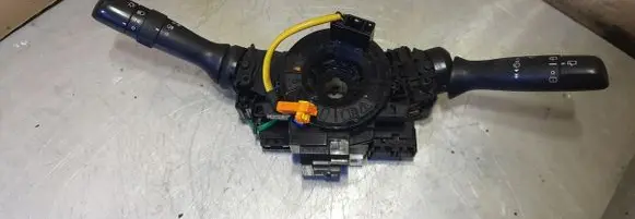Peugeot 108 Headlight wiper switch 