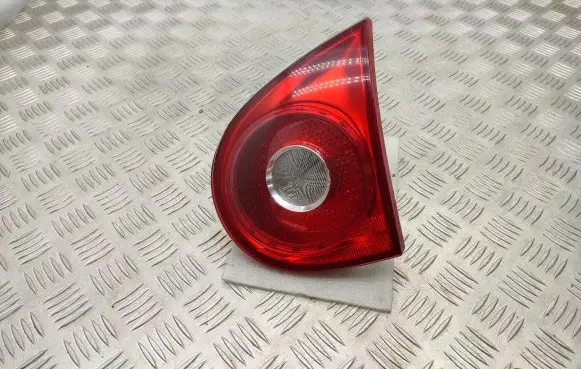 Volkswagen Golf V Tailgate rear/tail lights 1K6945094E