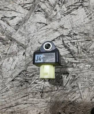 Toyota RAV 4 (XA50) Airbag deployment crash/impact sensor 8917311010 532RPAQ0V