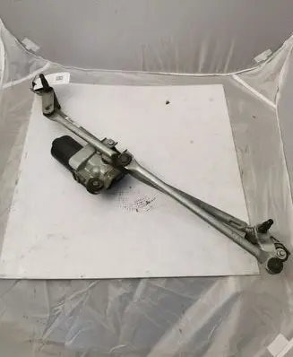 Front wiper linkage