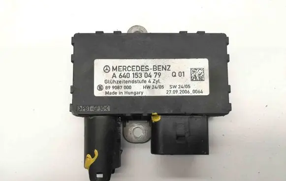 Mercedes-Benz A W169 Glow plug pre-heat relay A6401530479