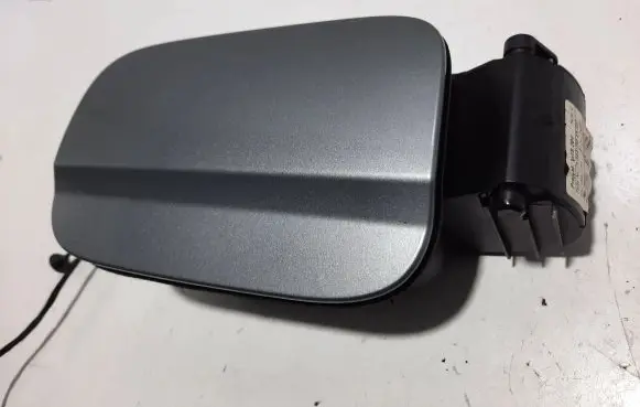 Mercedes-Benz C AMG W204 Fuel tank cap A2047500103 642307 WWS204