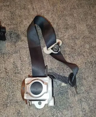 Nissan Qashqai+2 Rear seatbelt 88844EY10A 045820 502SG2F23I