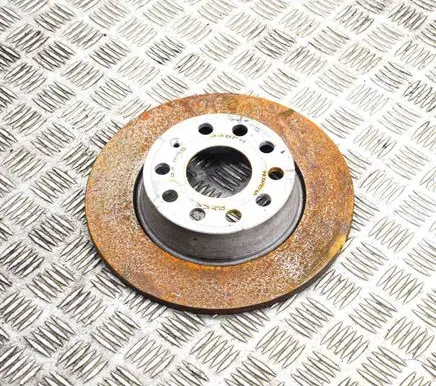Volkswagen Golf VIII Rear brake disc 5Q0615301D