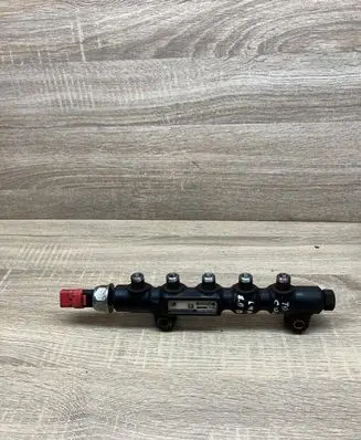 Citroen C4 Grand Picasso Fuel main line pipe 9654592680