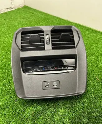 BMW M4 G82 G83 Rear air vent grill 5a3bbf4 8711938 19163010
