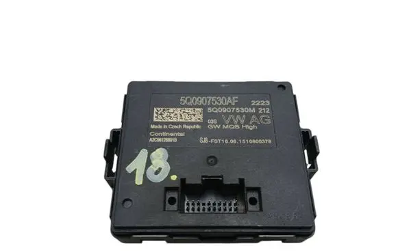 Volkswagen PASSAT B8 Gateway control module 5Q0907530AF
