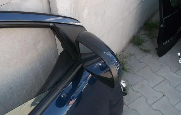 Nissan Note (E12) Front door electric wing mirror