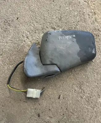 Opel Frontera A Front door electric wing mirror 021334