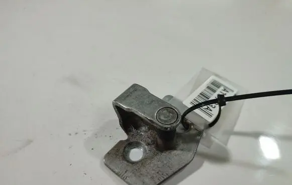 Opel Signum Rear door lock loop/hook striker 