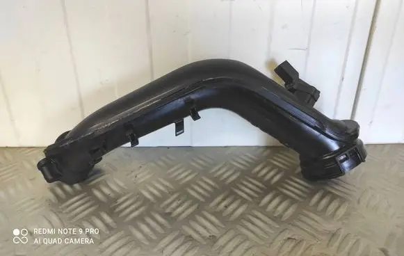 Skoda Octavia Mk2 (1Z) Intercooler hose/pipe 03C145673